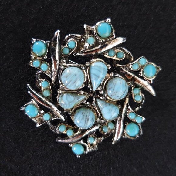 Vintage 1970s Turquoise Marbled Art Glass Pinwheel Floral Silver-Tone Brooch - Picture 7 of 11